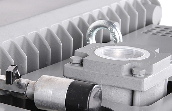 油封式旋片真空泵的特點(diǎn)和典型用途